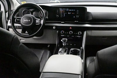 2022 Kia Carnival LXS