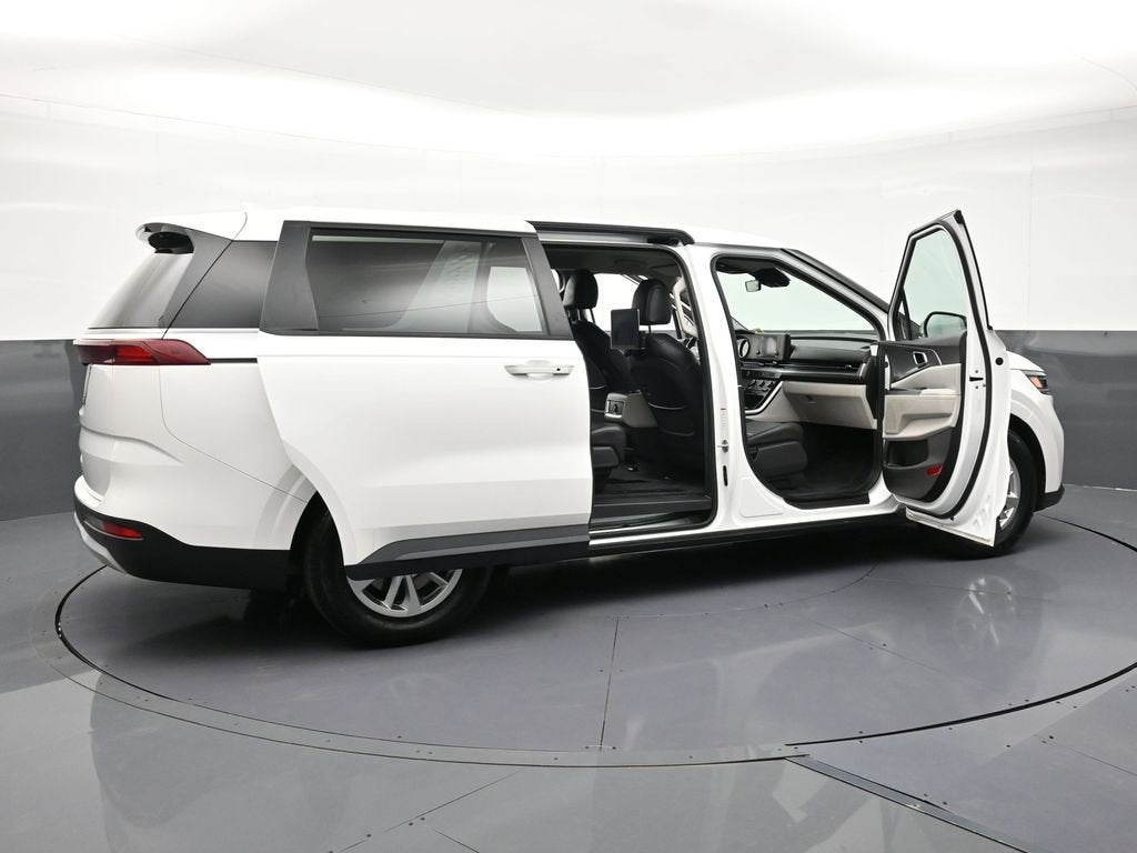 2022 Kia Carnival LXS